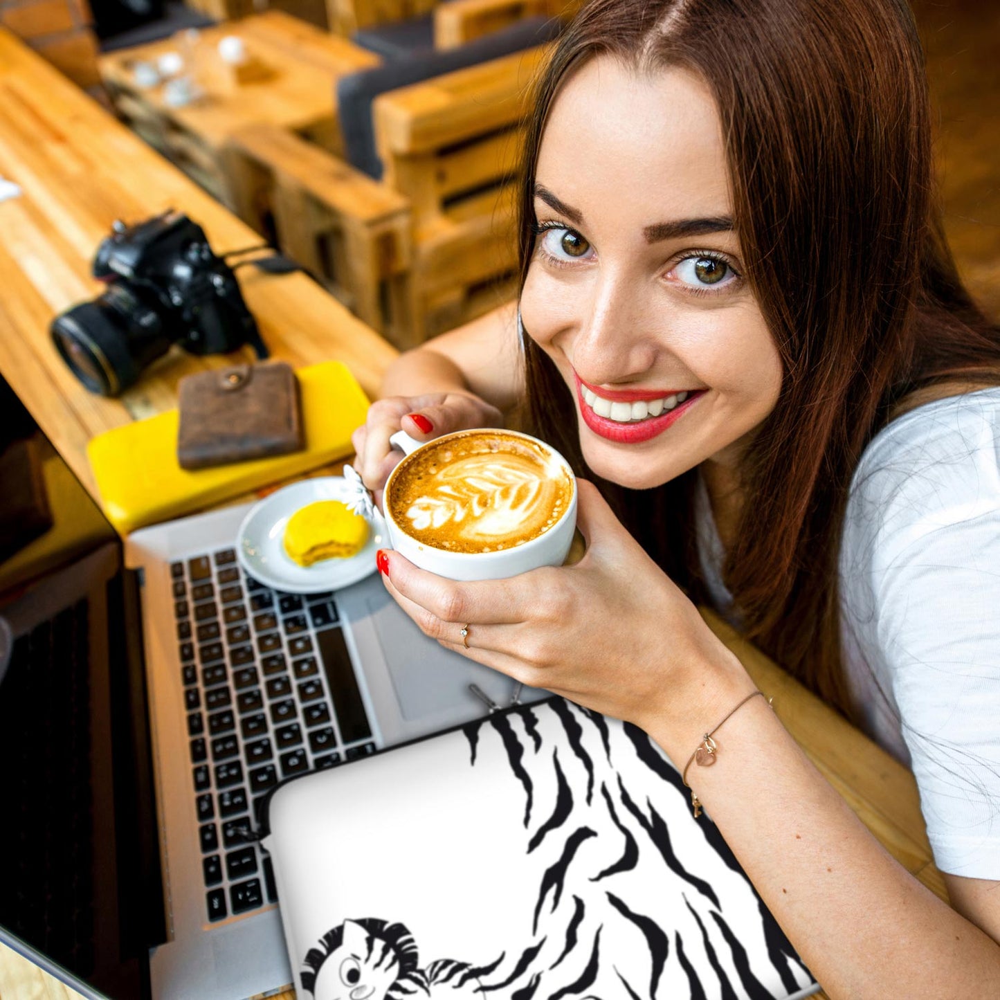 Das Anti-Shock-System bewahrt die LS111 Zebra Designer Tasche für Laptop vor leichten Stößen