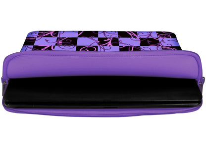 Innenansicht mit Schutzlippen der LS113 Purple Designer Tasche für Laptop in violett aus wasserabweisendem Neopren